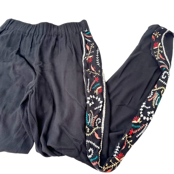 RAGA Pants - Raga Black Embroidered Gauze Casual Boho pants XS